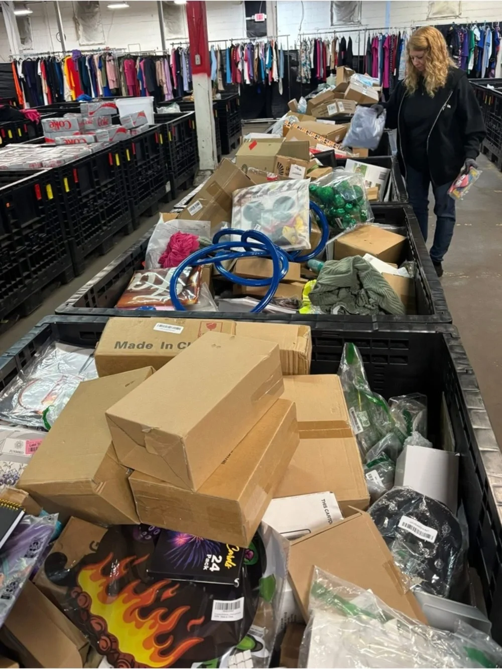 200 pc gen merchandise mix Brand Amazon target TJ max marshal liquidation return